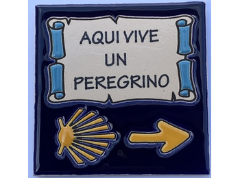 Azulejo Cerámica Aquí vive un Peregrino Estrella y Flecha 11x11